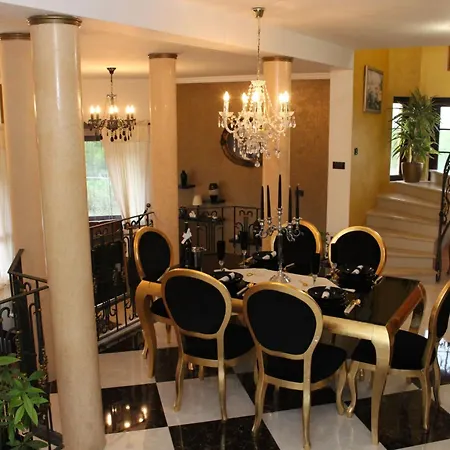 By Interhome Vikendica
